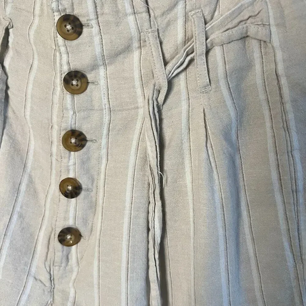 Abercrombie Paperbag Shorts white and tan striped Size Small